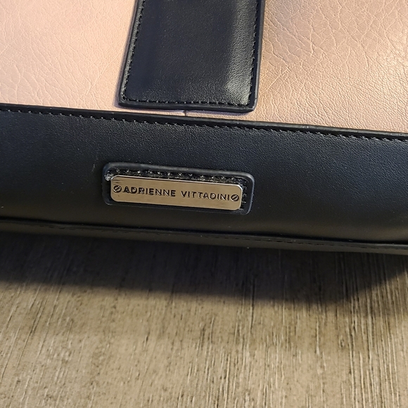 Adrienne Vittadini Tote - Picture 12 of 12